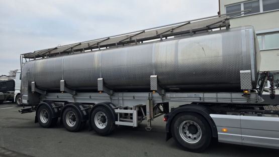 29.000 litres capacité du réservoir 